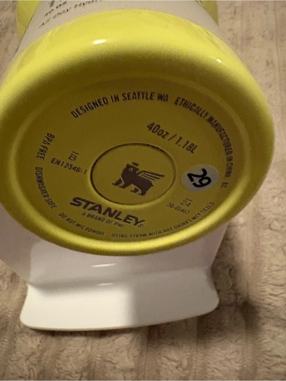 Stanley Quencher Tumbler - Bright Lemon Yellow with Handle BNWT S-29 - Picture 6 of 6
